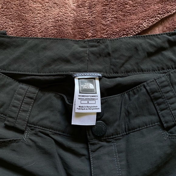 The North Face Convertible Hiking Pants - Picture 6 of 6